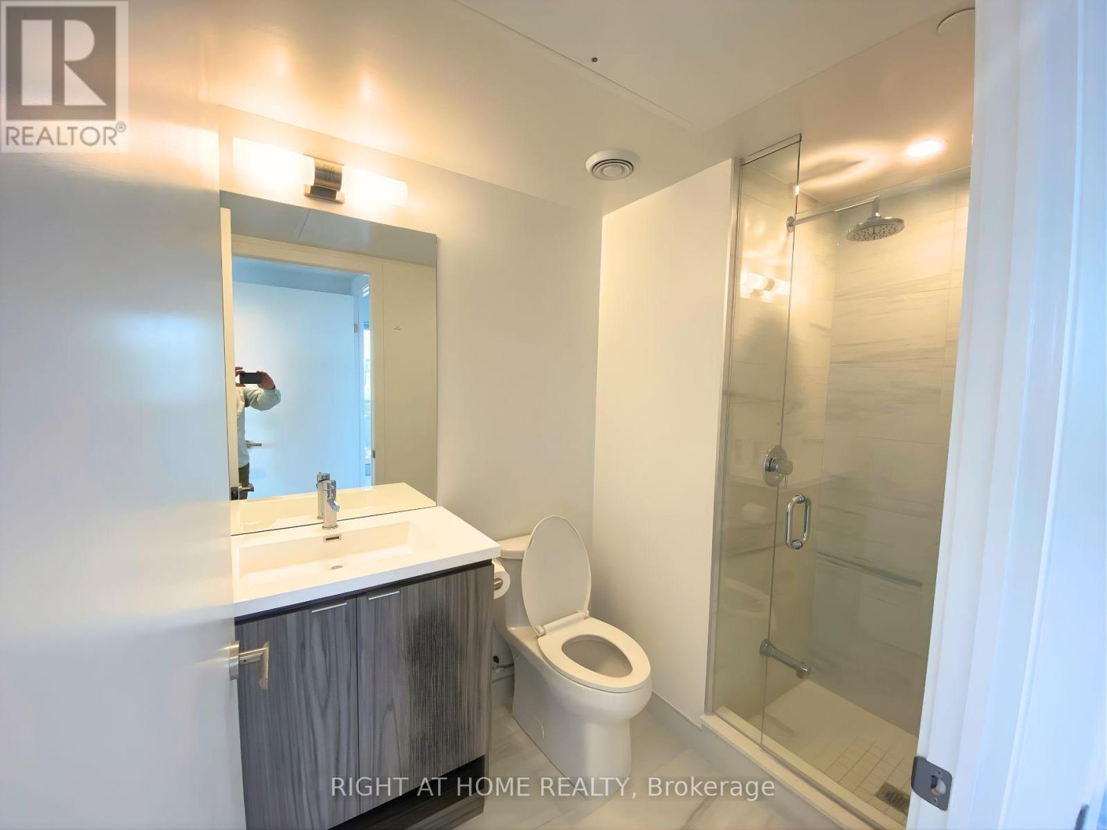 4005 - 55 Cooper Street, Toronto, Ontario  M5E 0G1 - Photo 17 - C12822932