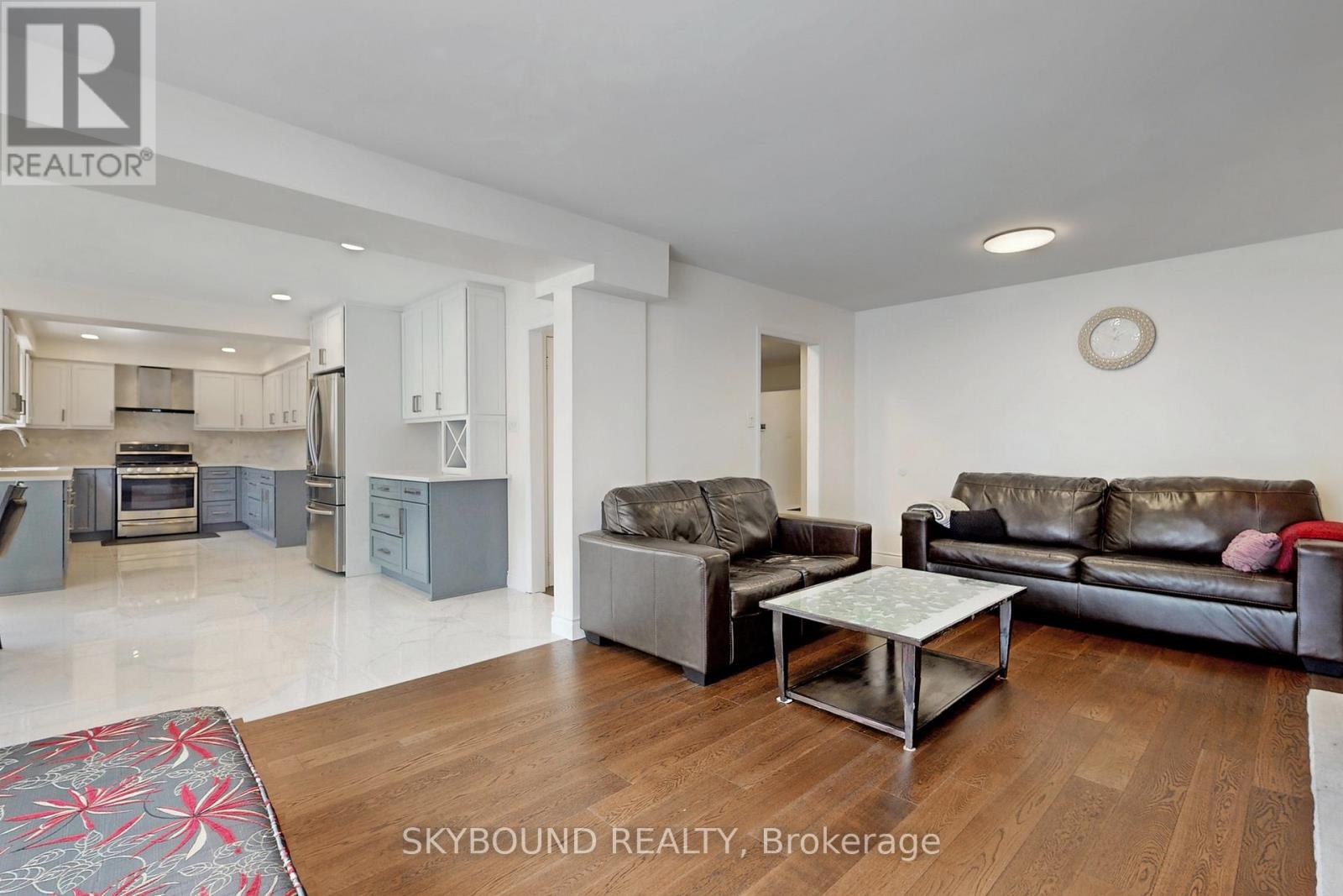 2088 Madden Boulevard, Oakville, Ontario  L6H 3L6 - Photo 7 - W12843266