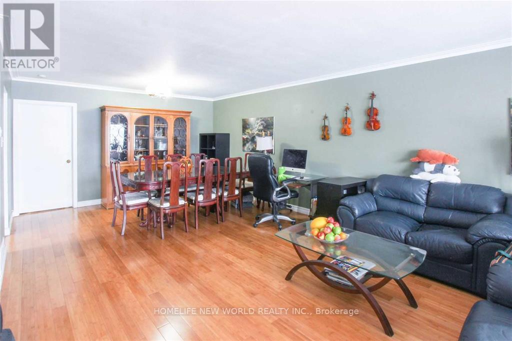 Main Fl - 135 Pineway Boulevard, Toronto, Ontario  M2H 1A9 - Photo 2 - C12846646