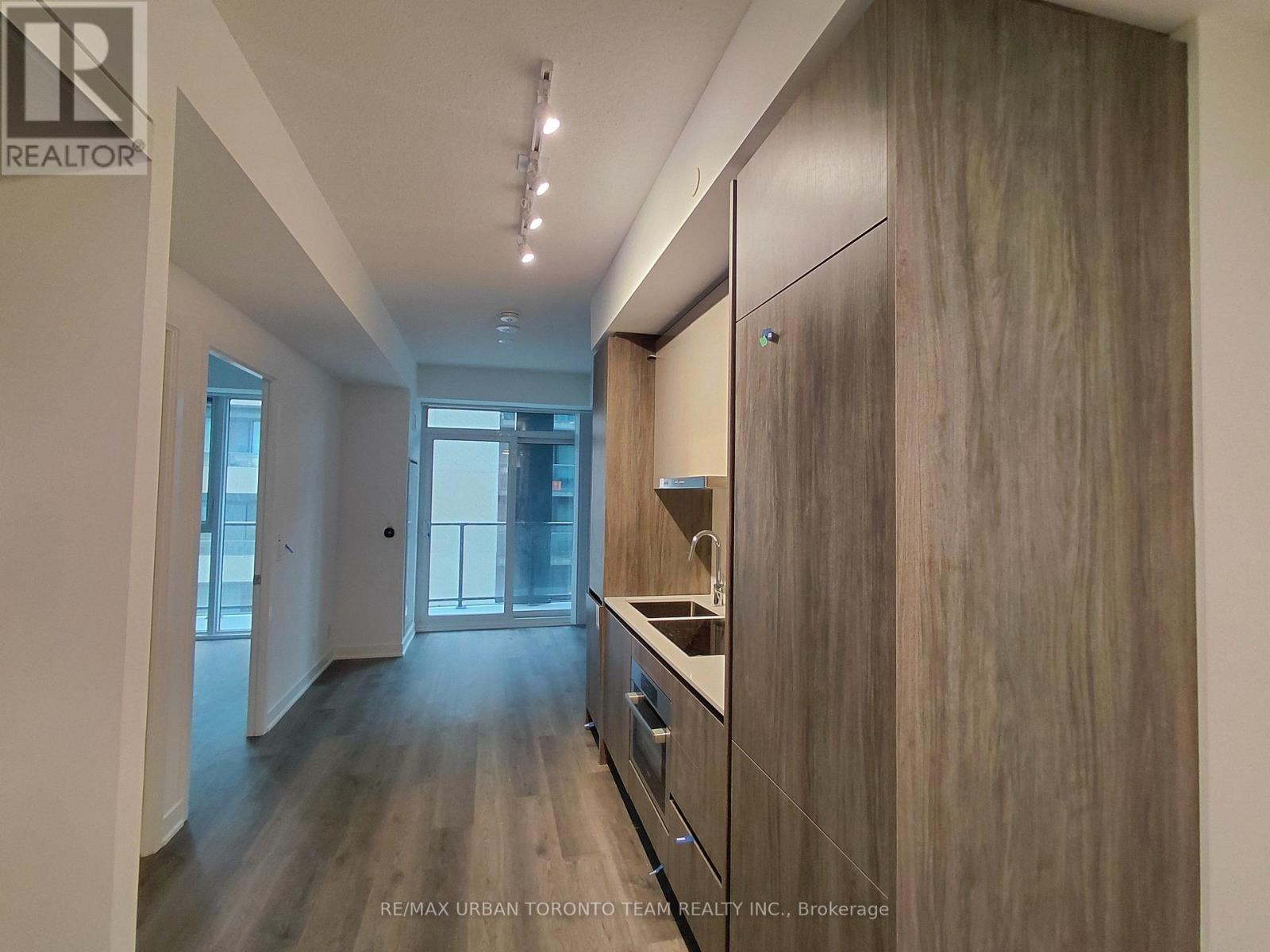 1615 - 180 Front Street E, Toronto, Ontario  M5A 0K9 - Photo 5 - C12846666