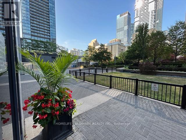 703 - 28 Ted Rogers Way, Toronto, Ontario  M4Y 2J4 - Photo 15 - C12846716