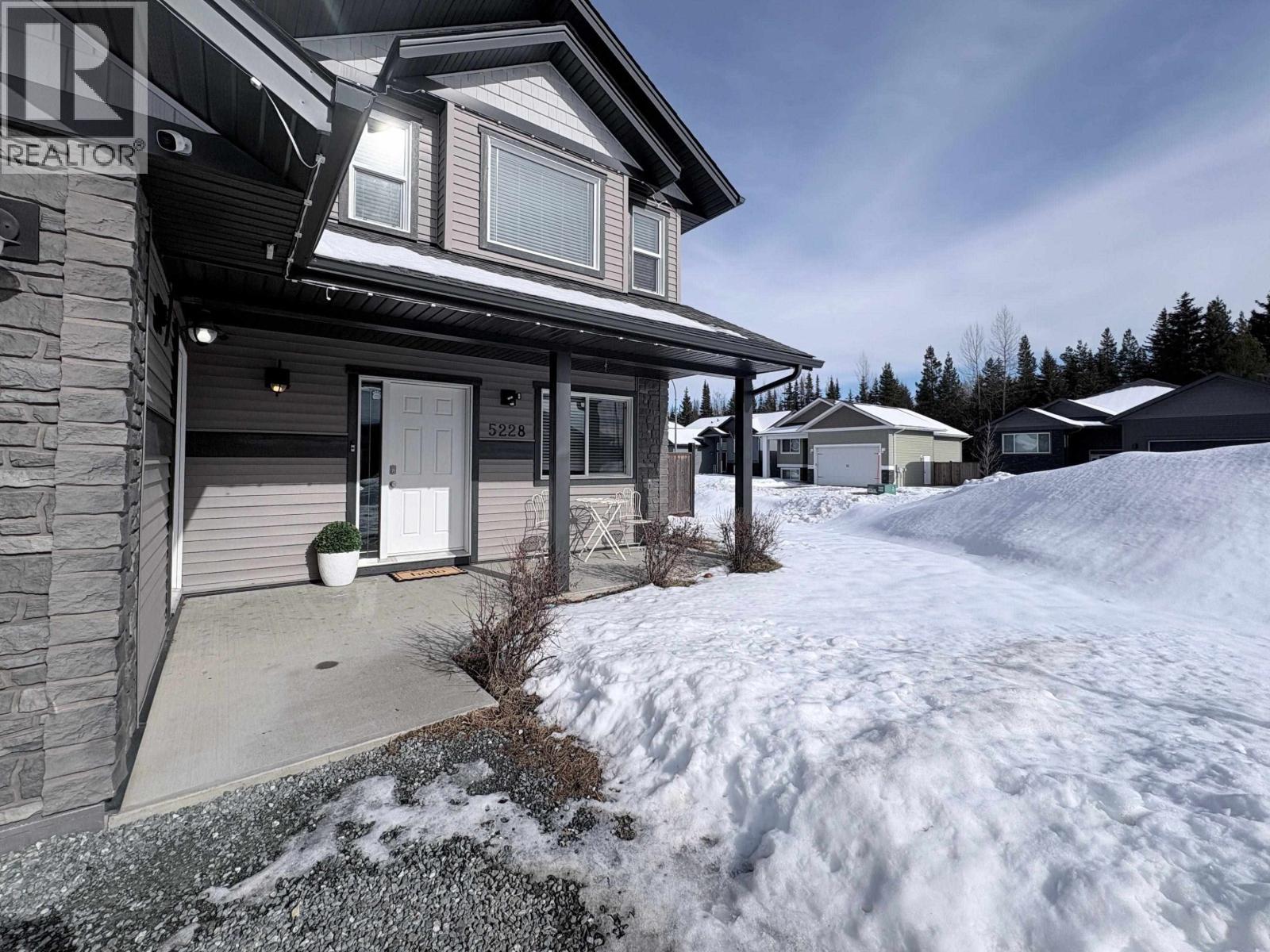 5228 Woodvalley Drive, Prince George, British Columbia V2K 5A6 - Photo 2 - R3081991