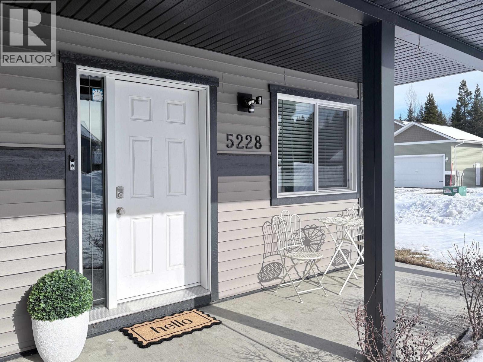 5228 Woodvalley Drive, Prince George, British Columbia V2K 5A6 - Photo 3 - R3081991