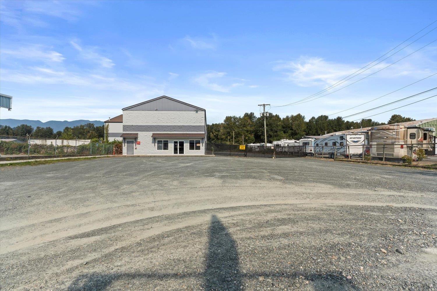 44755 Yale Road, West Chilliwack, Chilliwack, British Columbia  V2R 4H3 - Photo 4 - C8076753