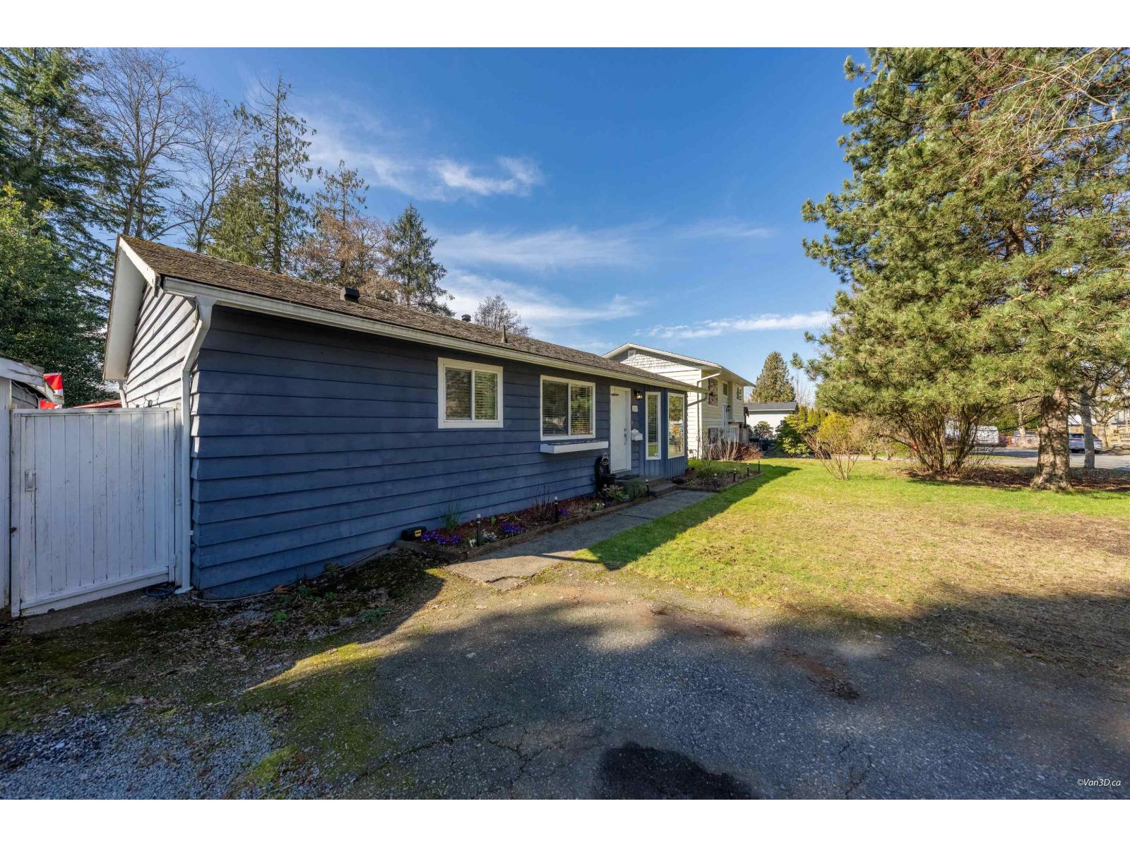 6153 Morgan Drive, Surrey, British Columbia  V3S 5B8 - Photo 3 - R3096279