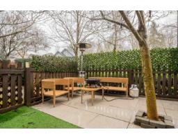 <div class="price">$779,000</div> 13 18211 70th Avenue, Surrey<br><div style="margin-bottom:8px;"><small>RE/MAX 2000 Realty</small></div><div class='bed_bath'>3 Bed | 3 Bath</div>