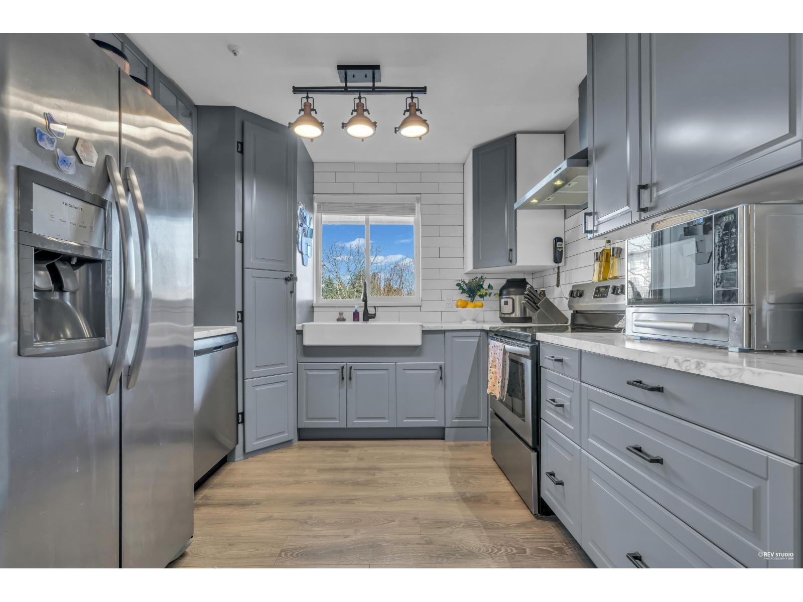 301 6390 196 STREET, Langley, British Columbia