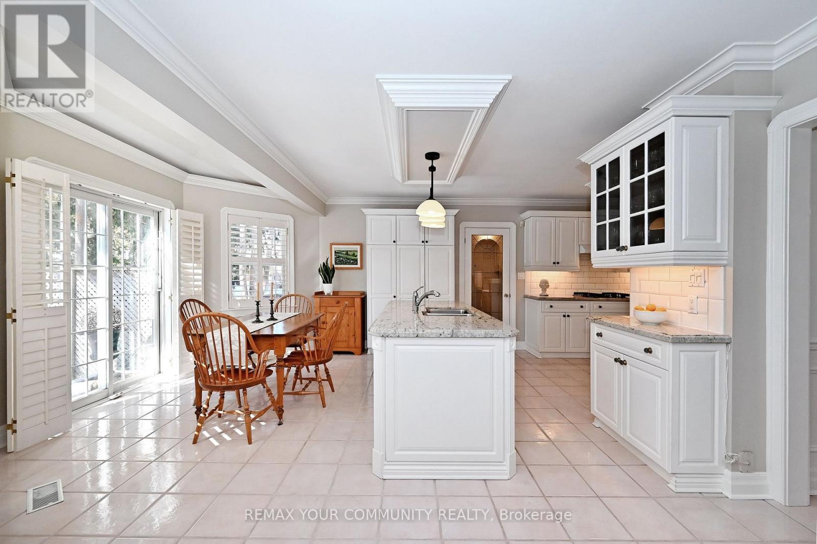 88 Wells Street, Aurora, Ontario  L4G 1T1 - Photo 12 - N12846670