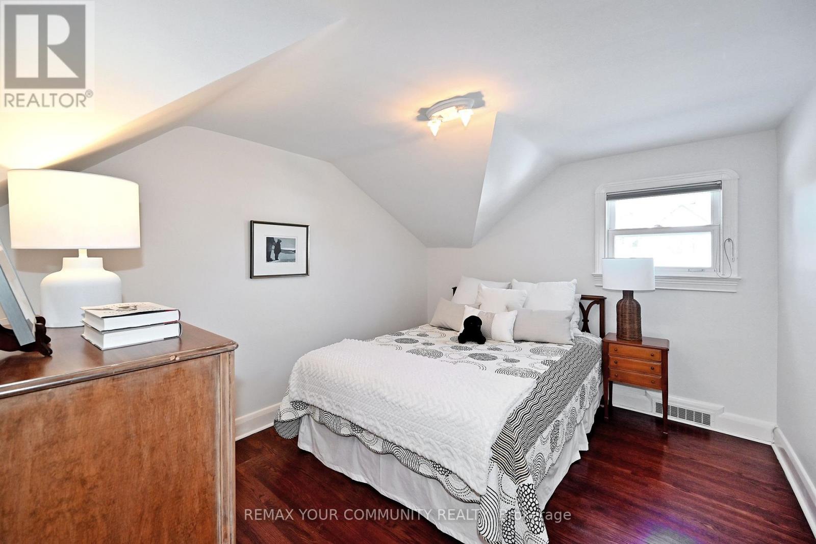 88 Wells Street, Aurora, Ontario  L4G 1T1 - Photo 19 - N12846670