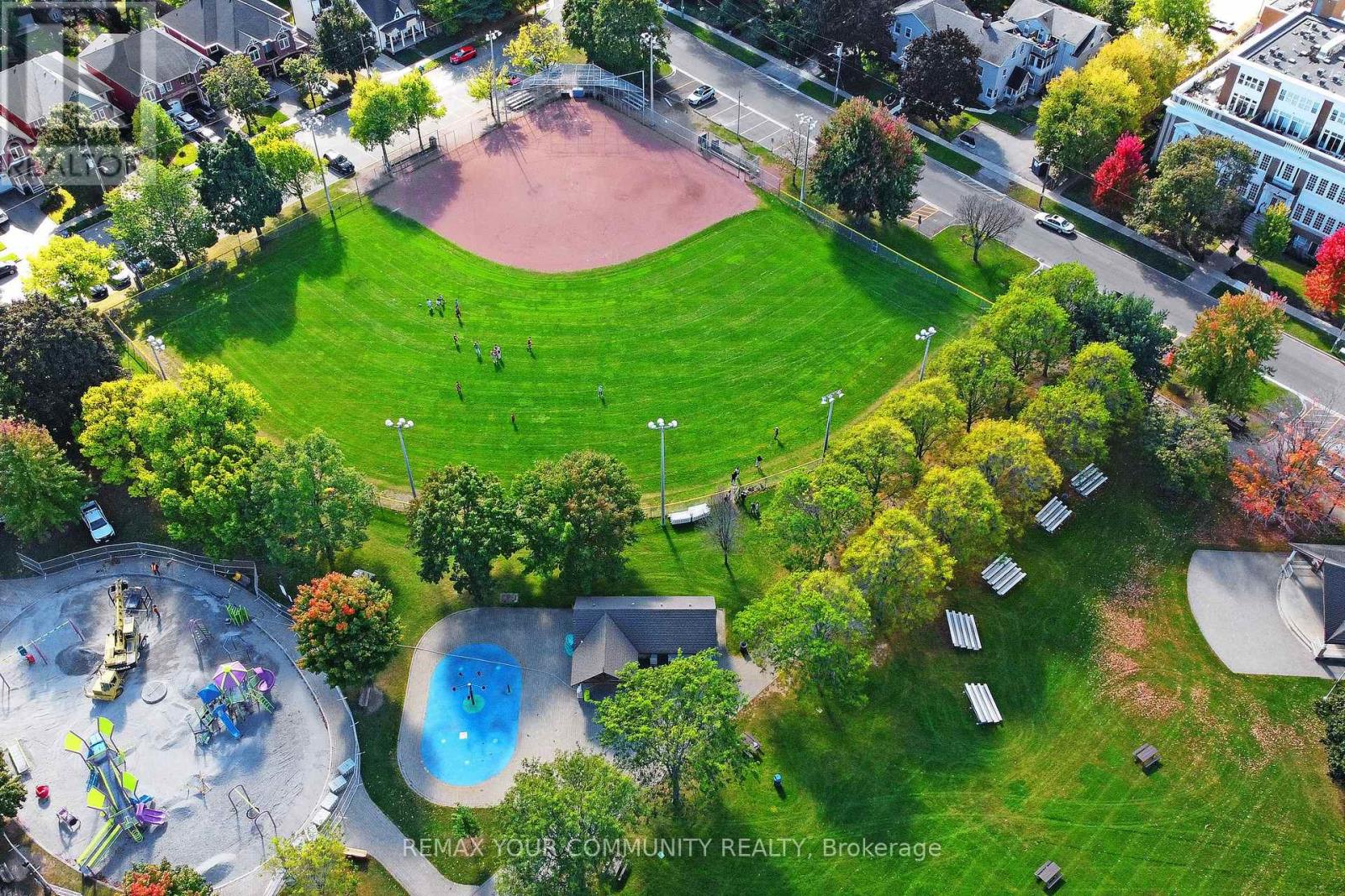 88 Wells Street, Aurora, Ontario  L4G 1T1 - Photo 28 - N12846670