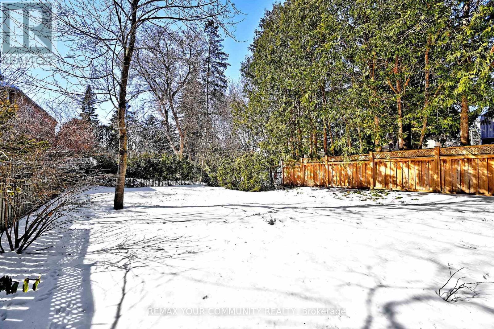 88 Wells Street, Aurora, Ontario  L4G 1T1 - Photo 3 - N12846670