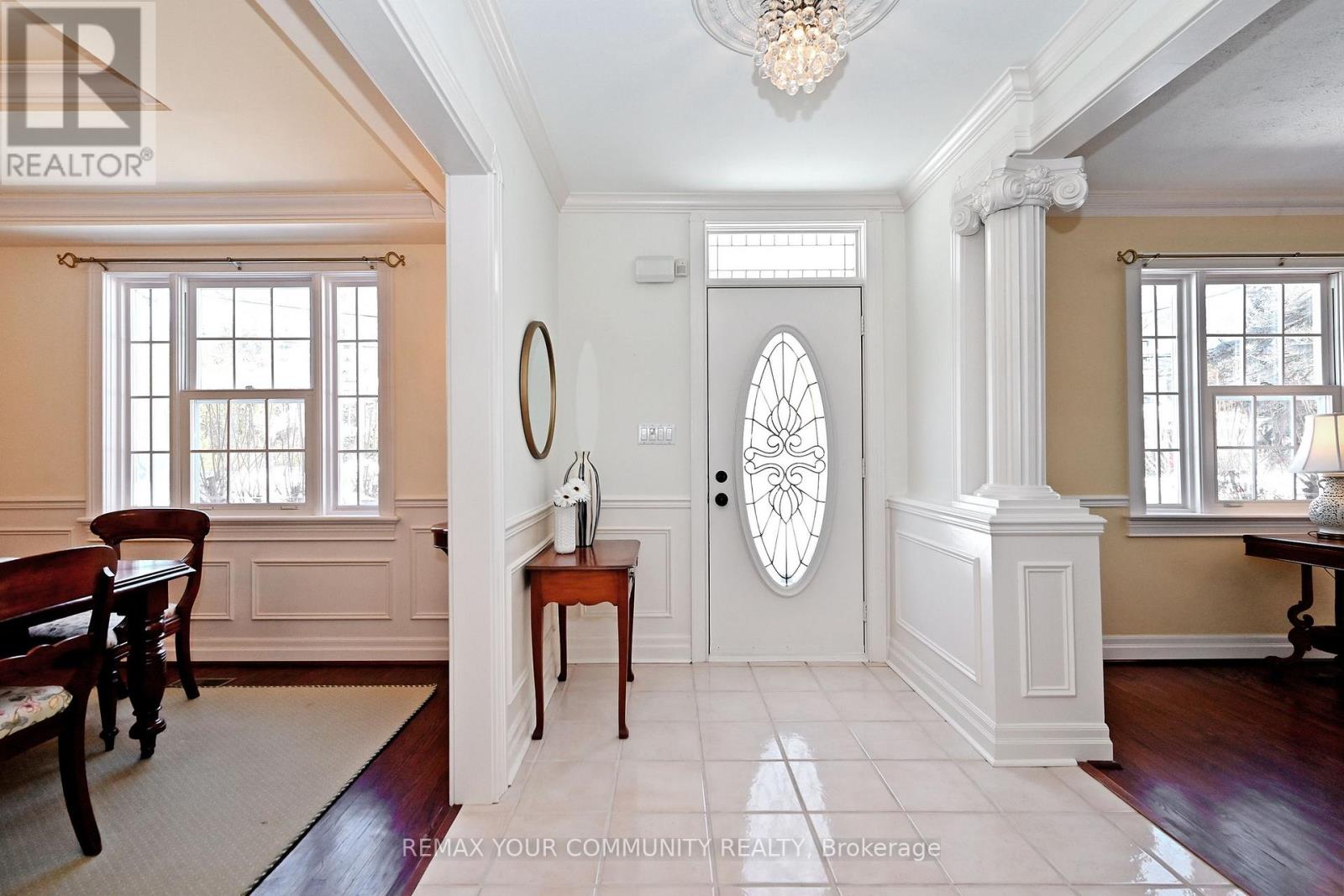 88 Wells Street, Aurora, Ontario  L4G 1T1 - Photo 7 - N12846670