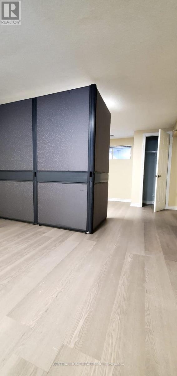 210 Jacey Ann Drive, Richmond Hill, Ontario  L4C 4N5 - Photo 10 - N12846684