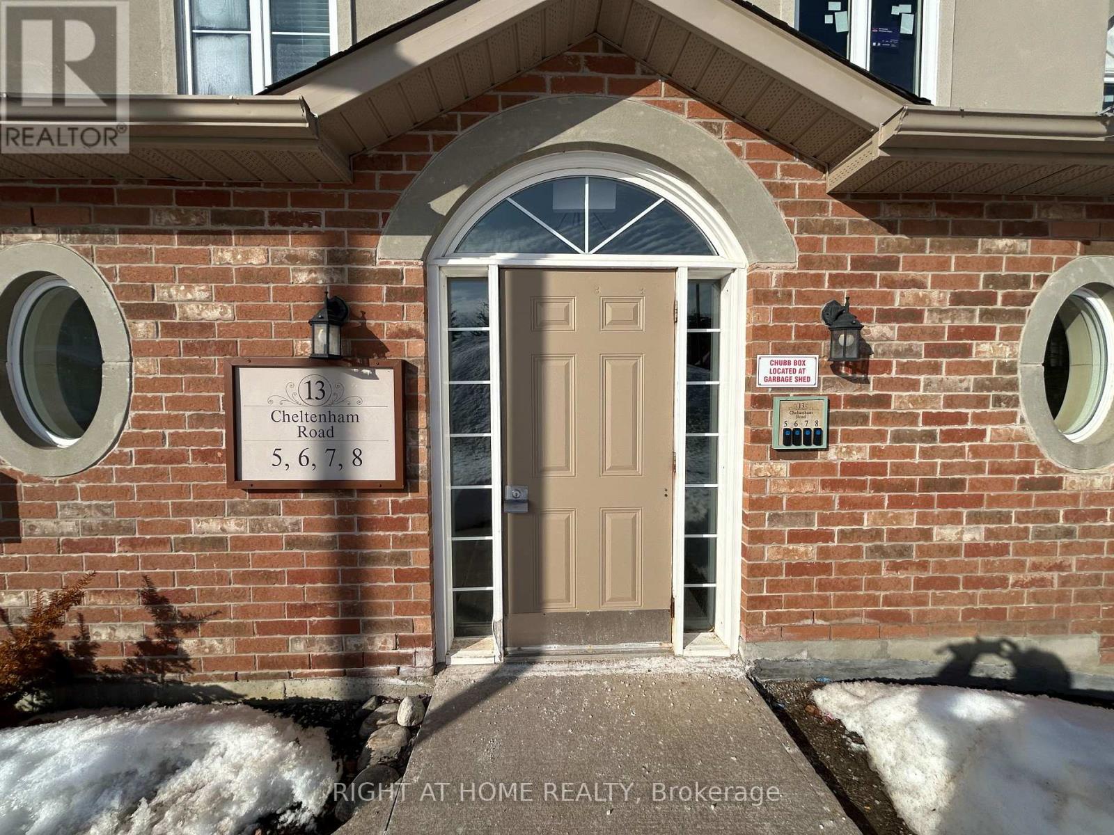 5 - 13 Cheltenham Road, Barrie, Ontario  L4M 0E3 - Photo 2 - S12846644