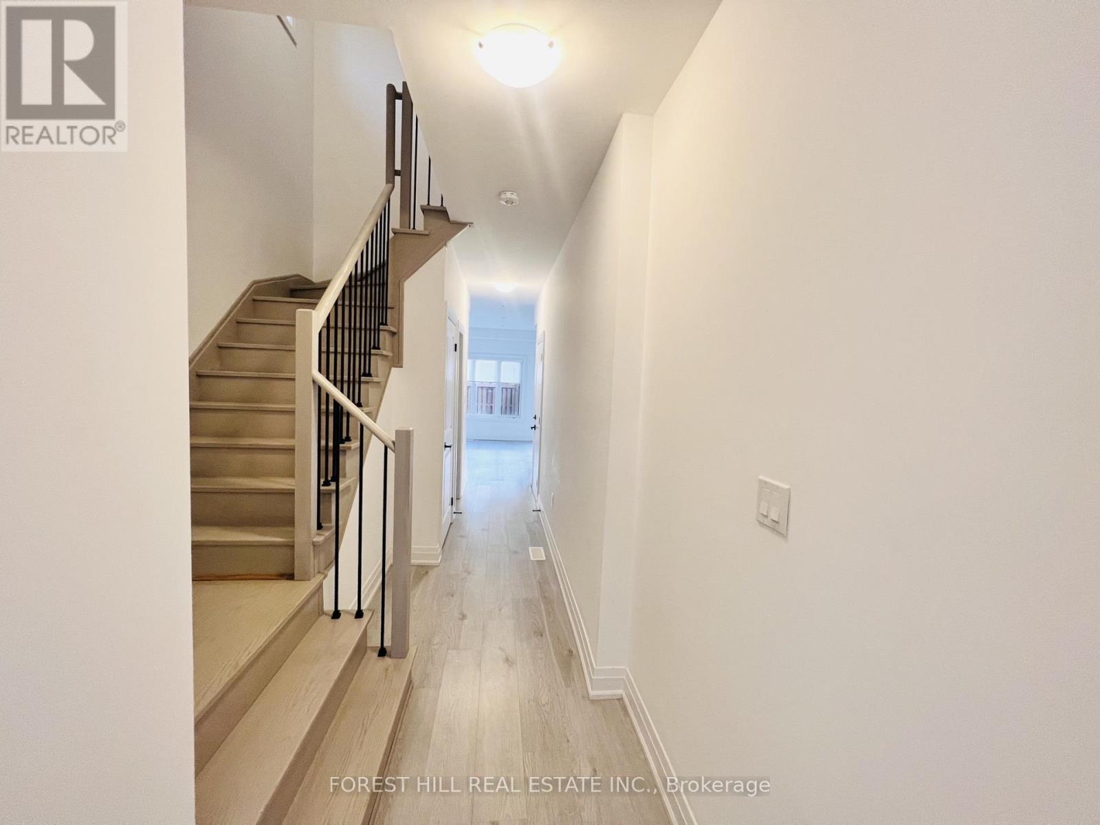 149 Gateland Drive, Barrie, Ontario  L9J 0M5 - Photo 5 - S12846664