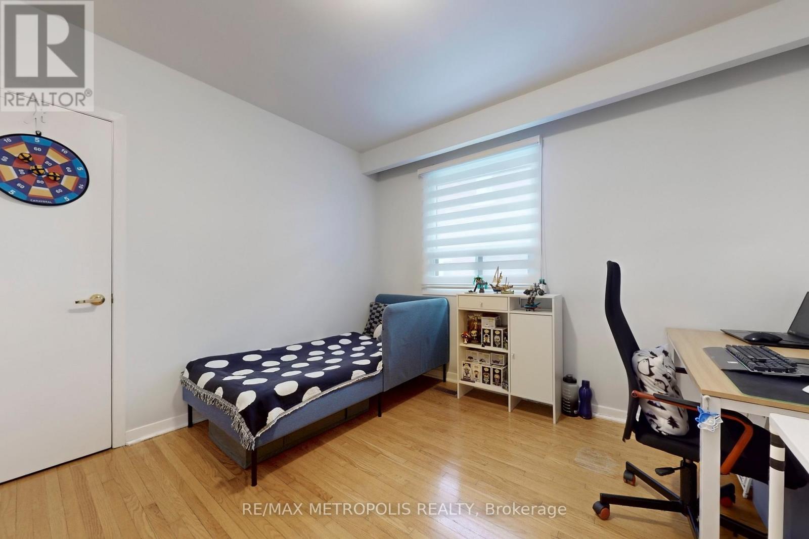 20 Knox Avenue, Toronto, Ontario  M9L 2M3 - Photo 22 - W12846660