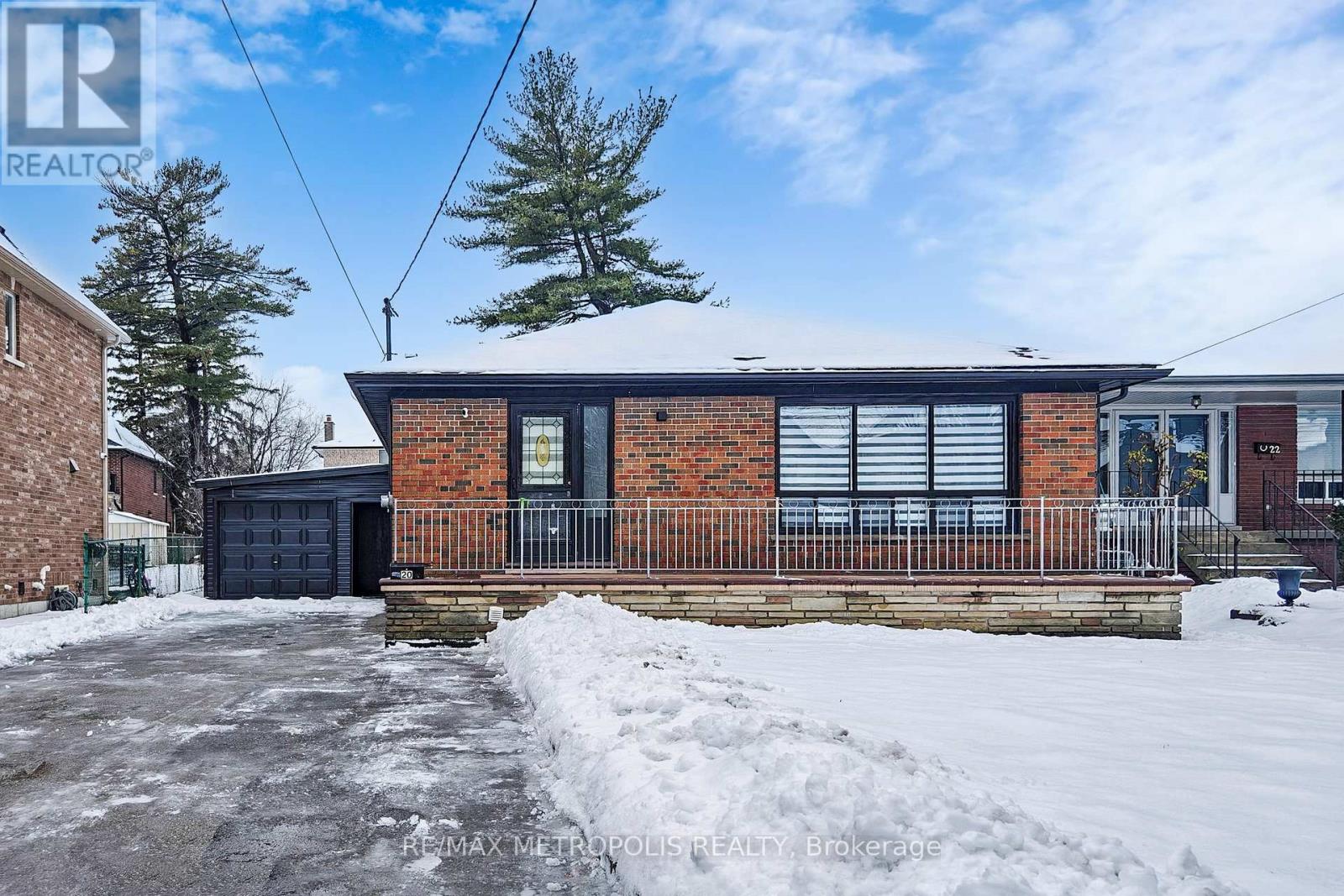 20 Knox Avenue, Toronto, Ontario  M9L 2M3 - Photo 3 - W12846660