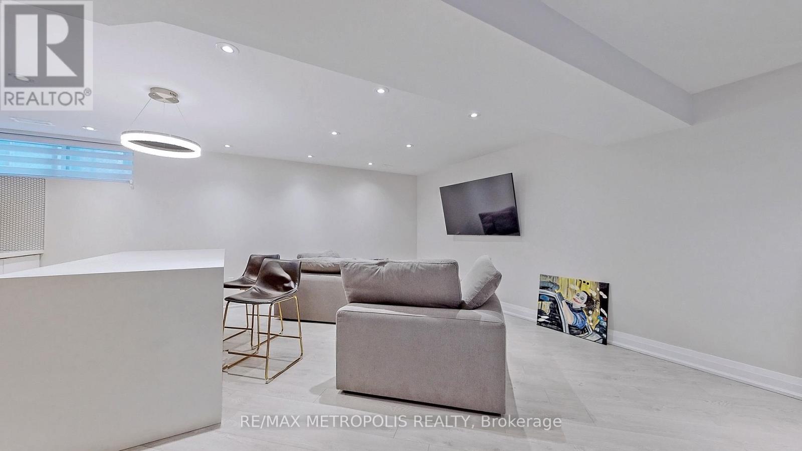 20 Knox Avenue, Toronto, Ontario  M9L 2M3 - Photo 45 - W12846660