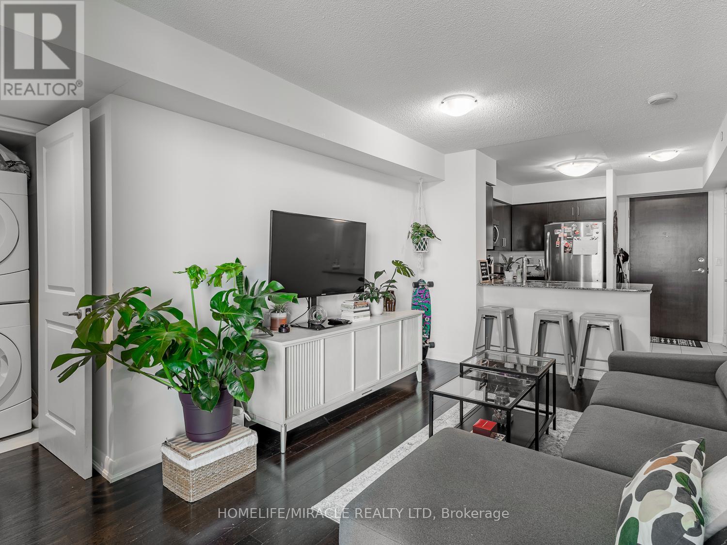 1606 - 215 Sherway Gardens Road, Toronto, Ontario  M9C 0A4 - Photo 14 - W12846676