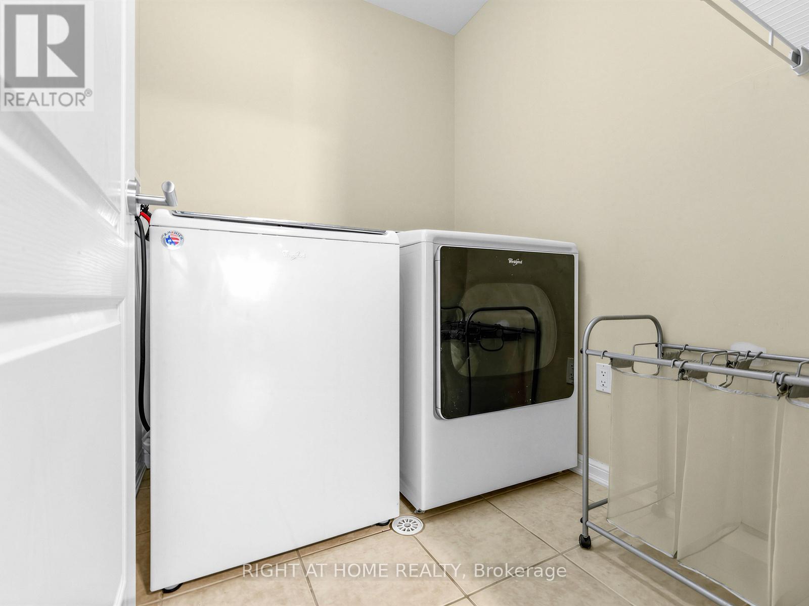 401 Tonelli Lane, Milton, Ontario  L9T 0N4 - Photo 33 - W12846678