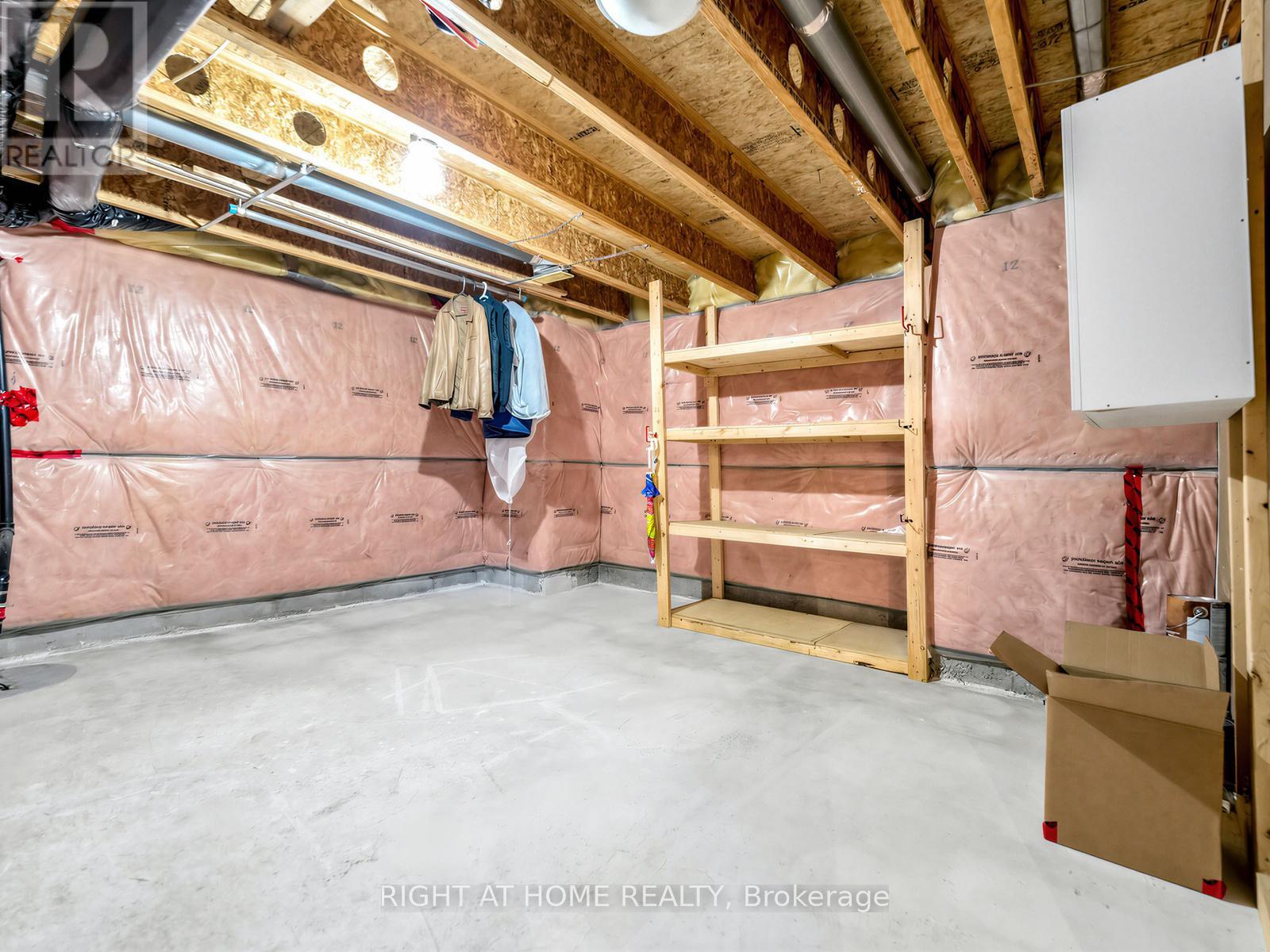 401 Tonelli Lane, Milton, Ontario  L9T 0N4 - Photo 35 - W12846678