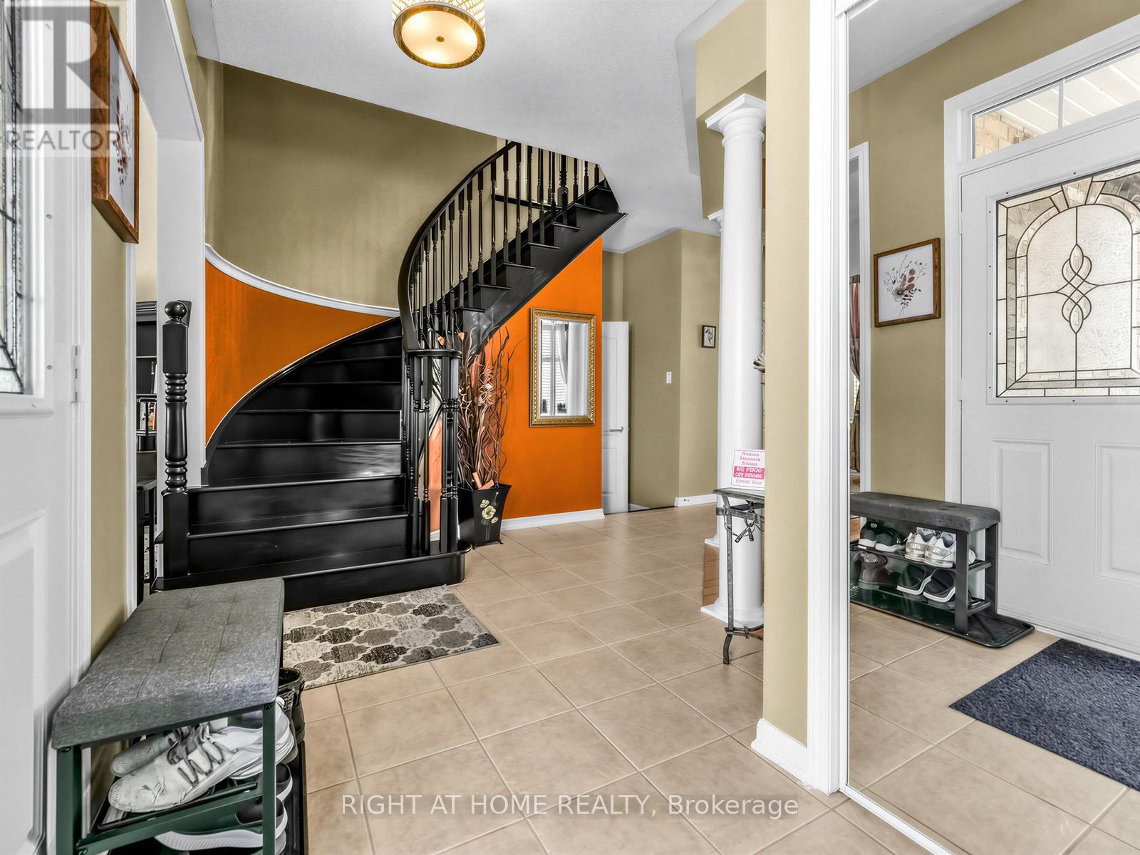 401 Tonelli Lane, Milton, Ontario  L9T 0N4 - Photo 5 - W12846678