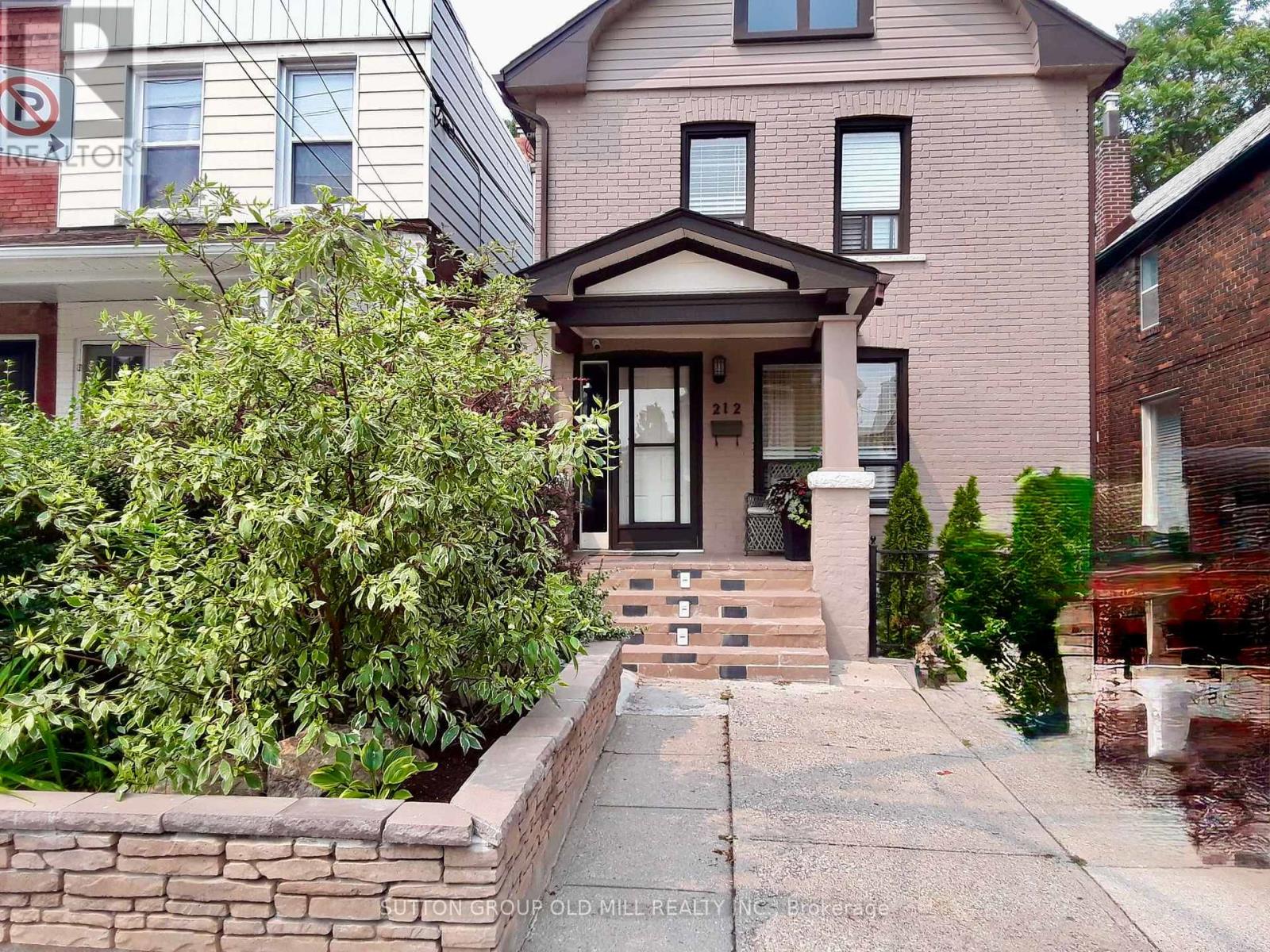 1 - 212 MARIA STREET, Toronto, Ontario