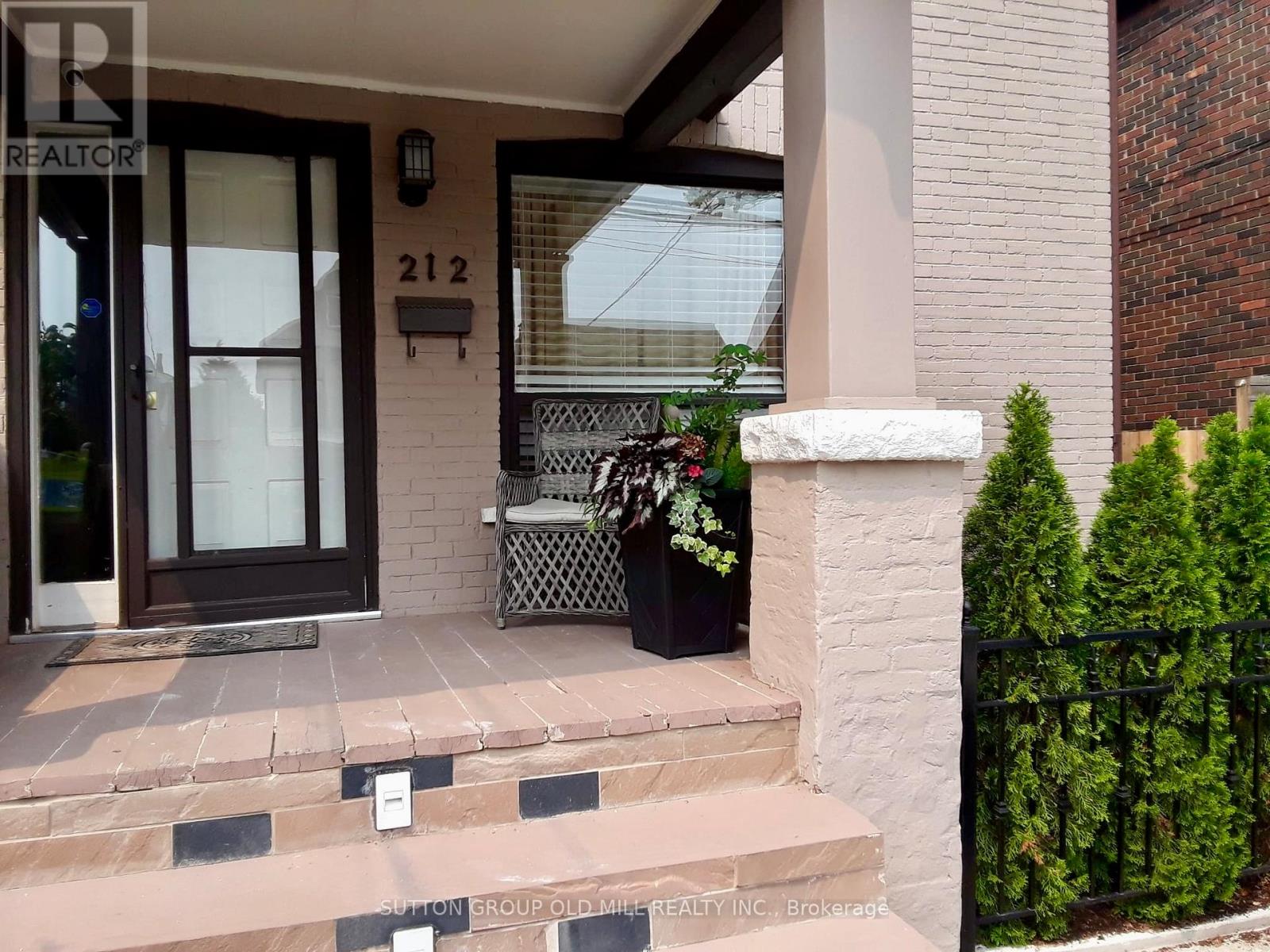 1 - 212 Maria Street, Toronto, Ontario  M6P 1W4 - Photo 2 - W12846688