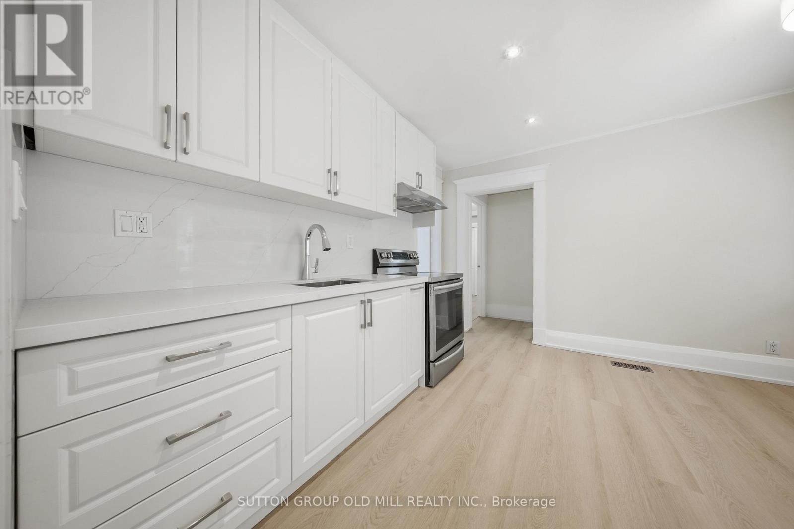 1 - 212 Maria Street, Toronto, Ontario  M6P 1W4 - Photo 7 - W12846688