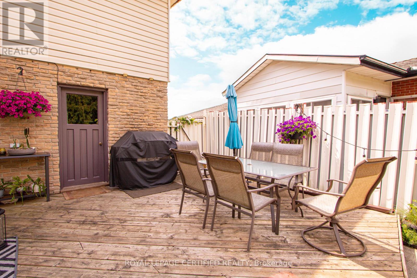 451 Lampman Place, Woodstock, Ontario  N4S 8L7 - Photo 35 - X12846658