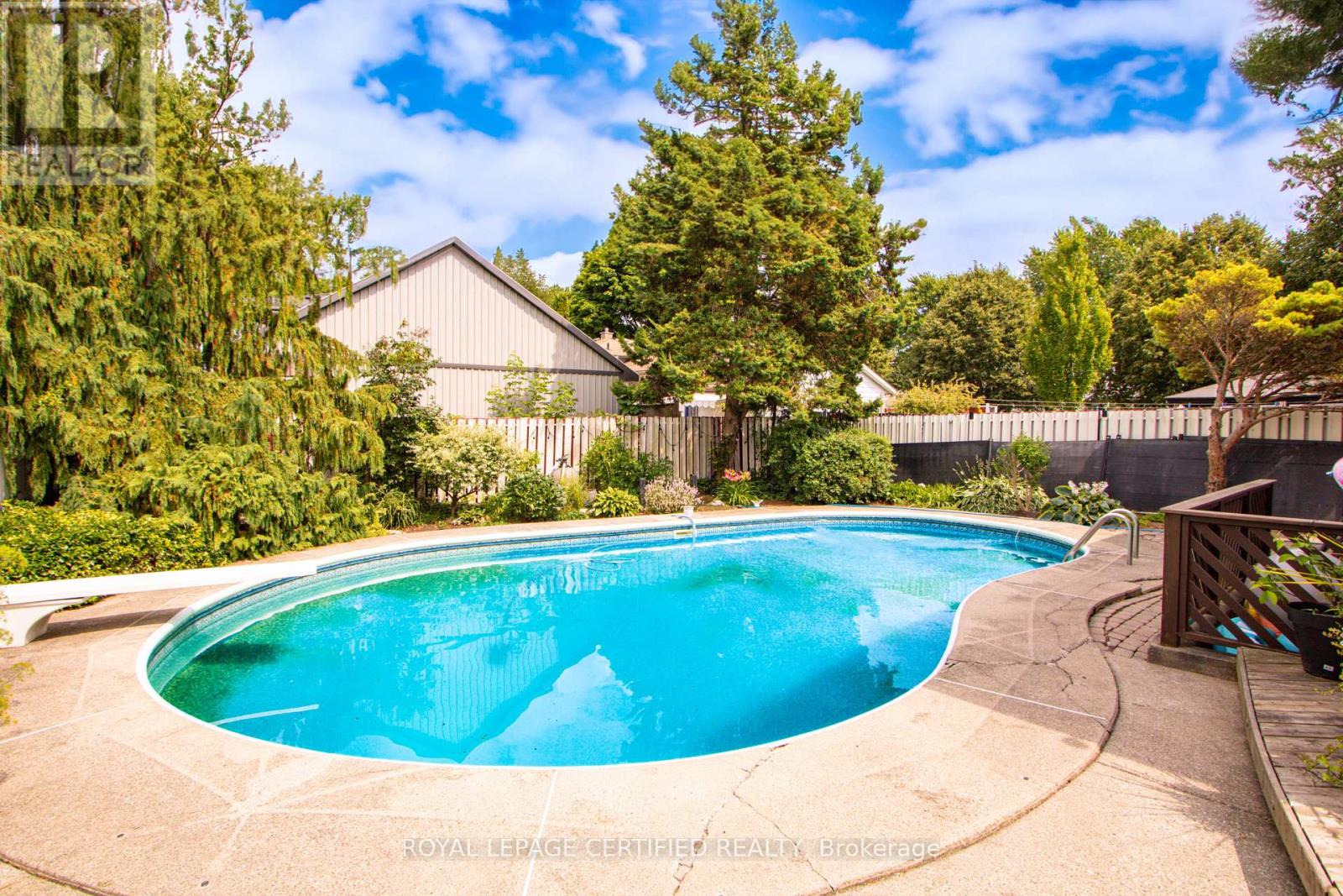 451 Lampman Place, Woodstock, Ontario  N4S 8L7 - Photo 37 - X12846658