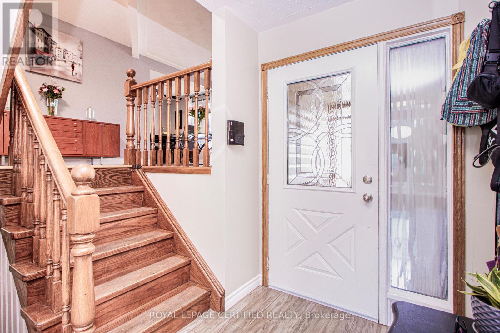 451 Lampman Place, Woodstock, Ontario  N4S 8L7 - Photo 9 - X12846658