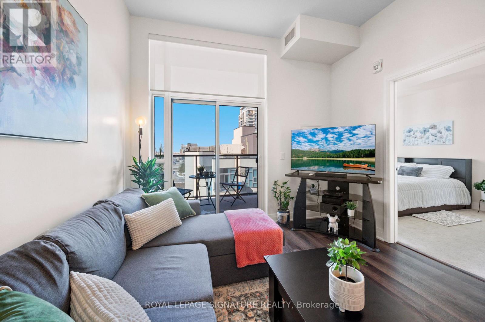 630 - 16 Concord Place, Grimsby, Ontario  L3M 0J1 - Photo 7 - X12846718