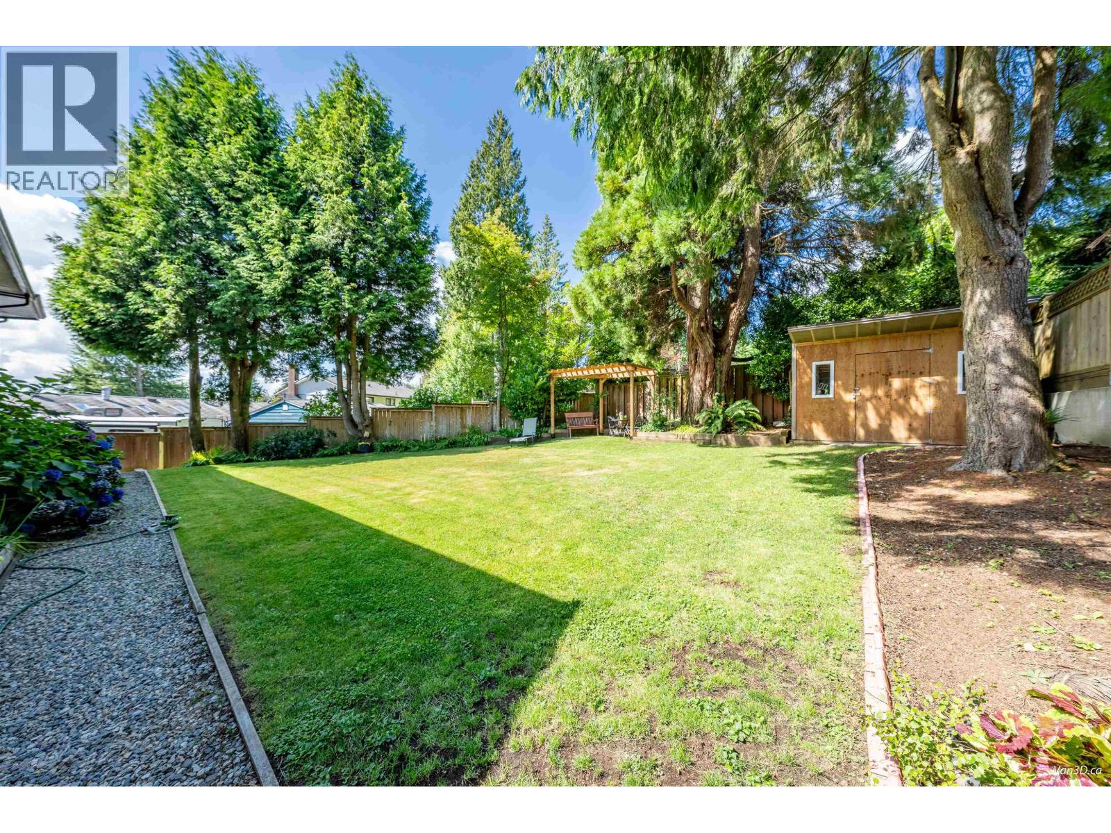 949 Hartford Place, North Vancouver, British Columbia  V7H 2J8 - Photo 36 - R3096217