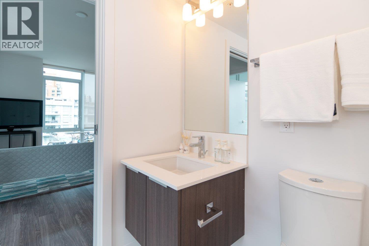 1802 1283 Howe Street, Vancouver, British Columbia  V6Z 0E3 - Photo 5 - R3096038