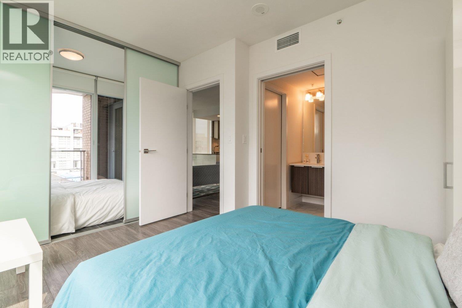 1802 1283 HOWE STREET, Vancouver, British Columbia