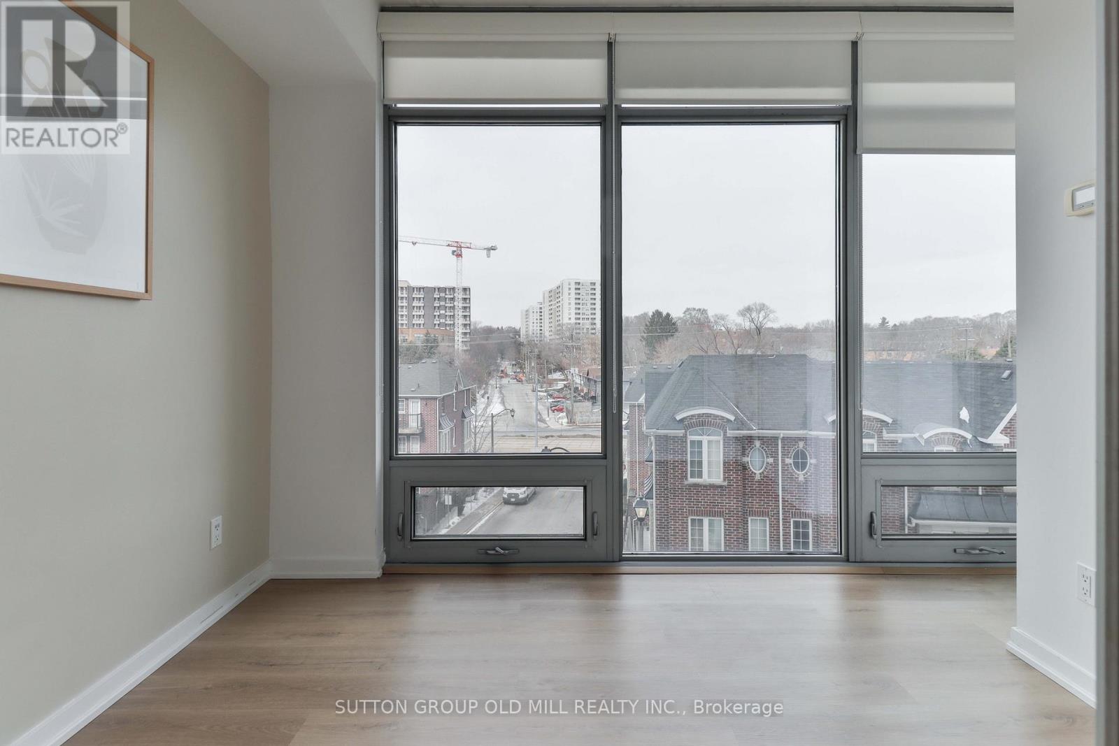 414 - 103 The Queensway Avenue, Toronto, Ontario  M6S 5B3 - Photo 11 - W12846458