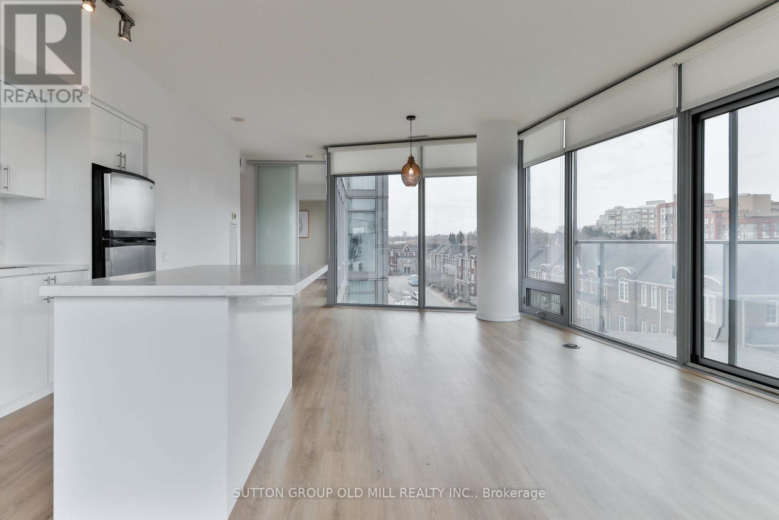 414 - 103 The Queensway Avenue, Toronto, Ontario  M6S 5B3 - Photo 15 - W12846458