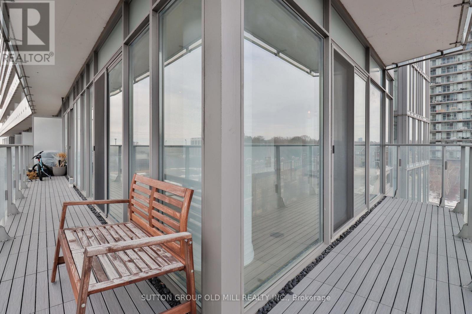 414 - 103 The Queensway Avenue, Toronto, Ontario  M6S 5B3 - Photo 27 - W12846458