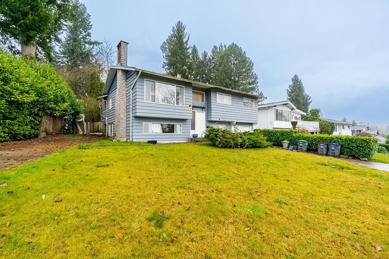 15058 Robin Crescent, Surrey, British Columbia  V3R 4X8 - Photo 3 - R3094790