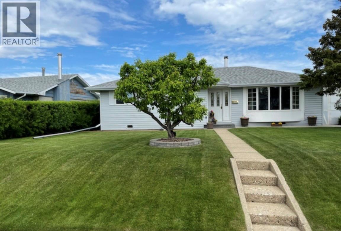 11112 14A Street, Dawson Creek, British Columbia