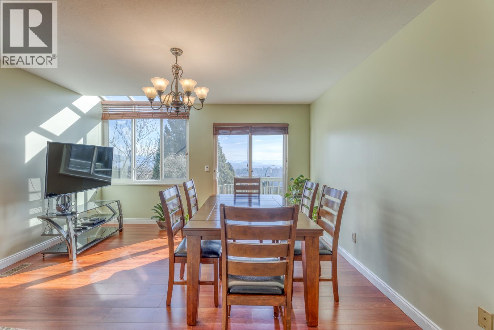 2750 Westlake Drive, Coquitlam, British Columbia  V3C 5J7 - Photo 11 - R3095599