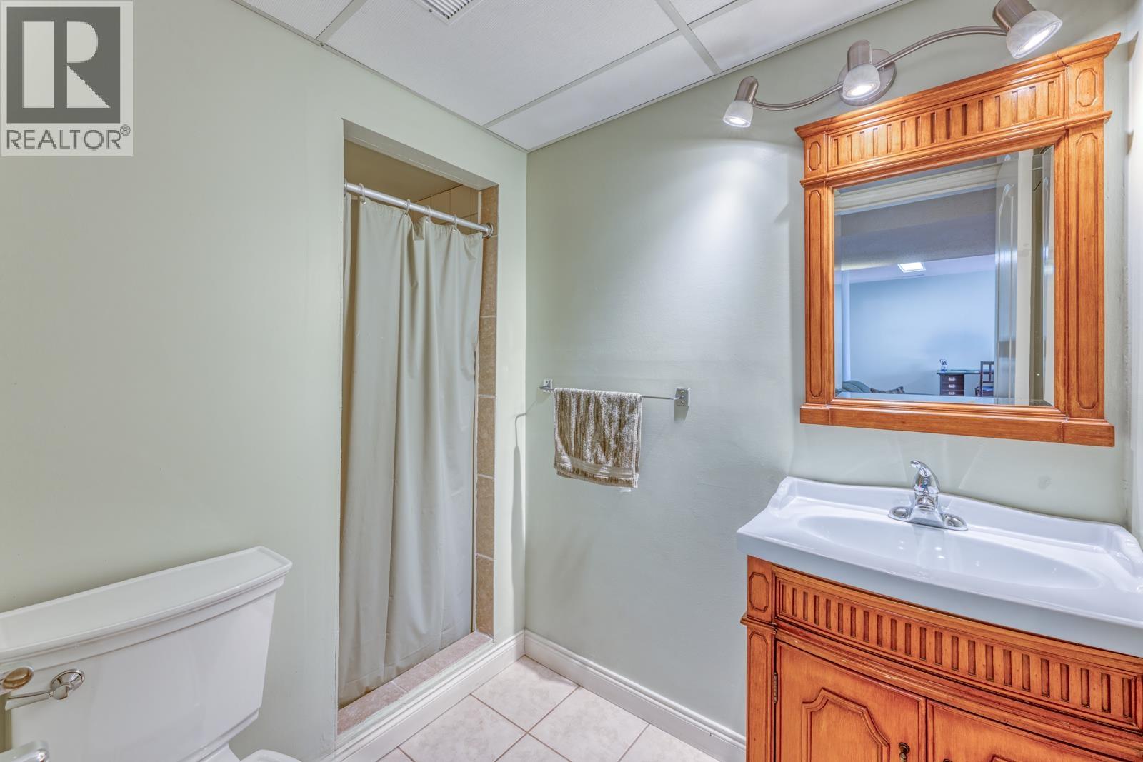 2750 Westlake Drive, Coquitlam, British Columbia  V3C 5J7 - Photo 30 - R3095599