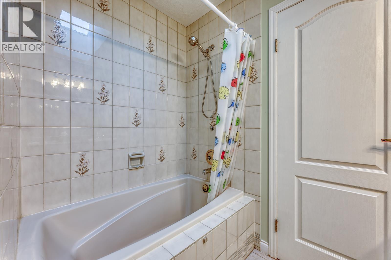 2750 Westlake Drive, Coquitlam, British Columbia  V3C 5J7 - Photo 21 - R3095599