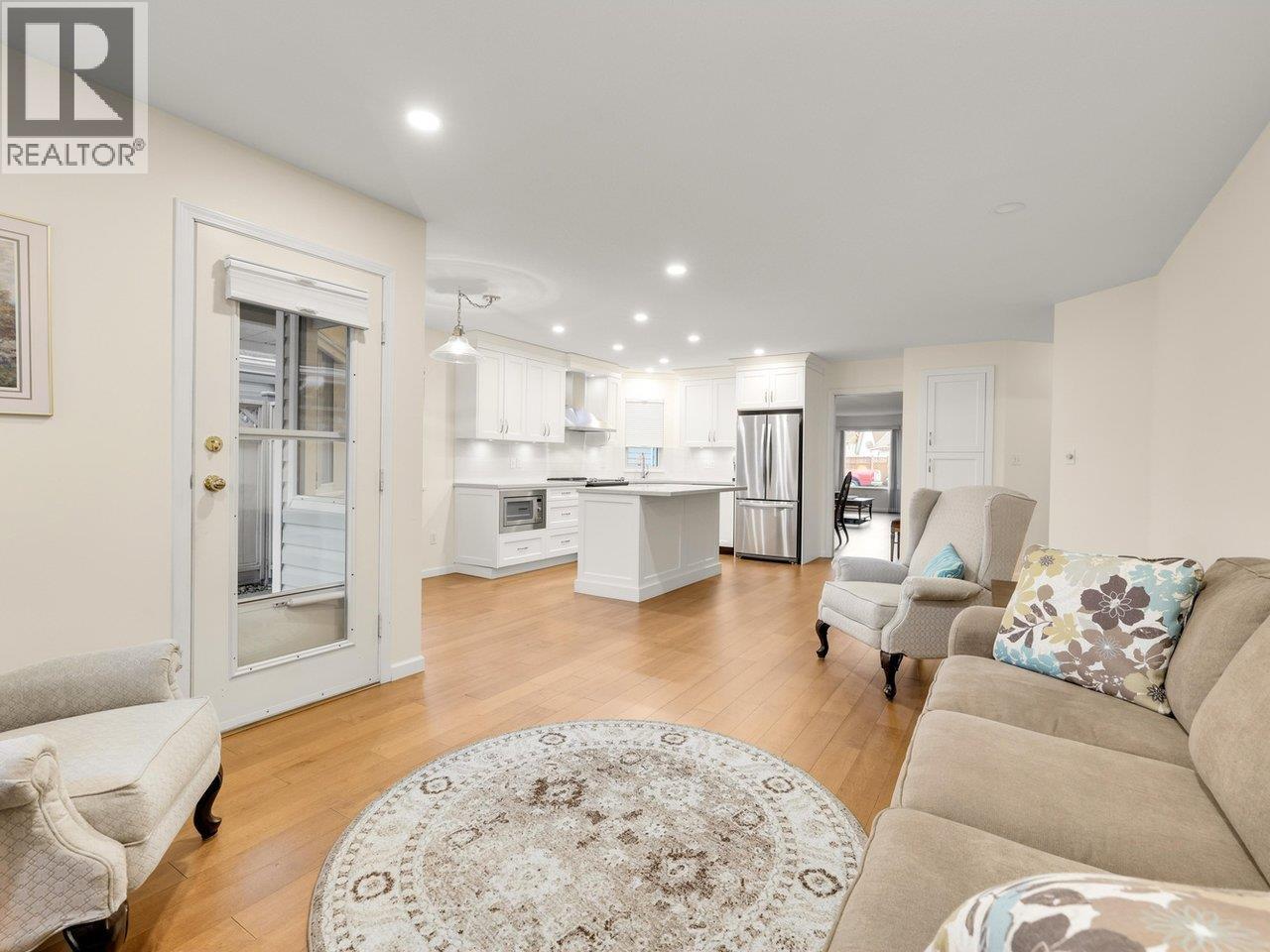 5251 Laburnum Park Place, Ladner, British Columbia  V4K 4S6 - Photo 11 - R3096093