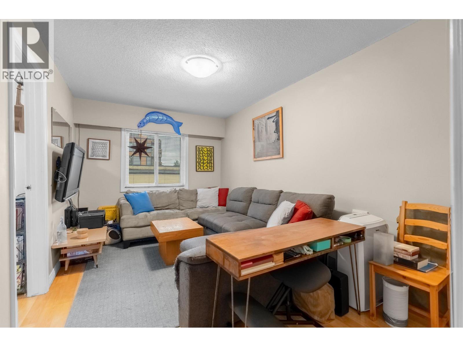 610 Salsbury Drive, Vancouver, British Columbia  V5L 3Z9 - Photo 13 - R3096358