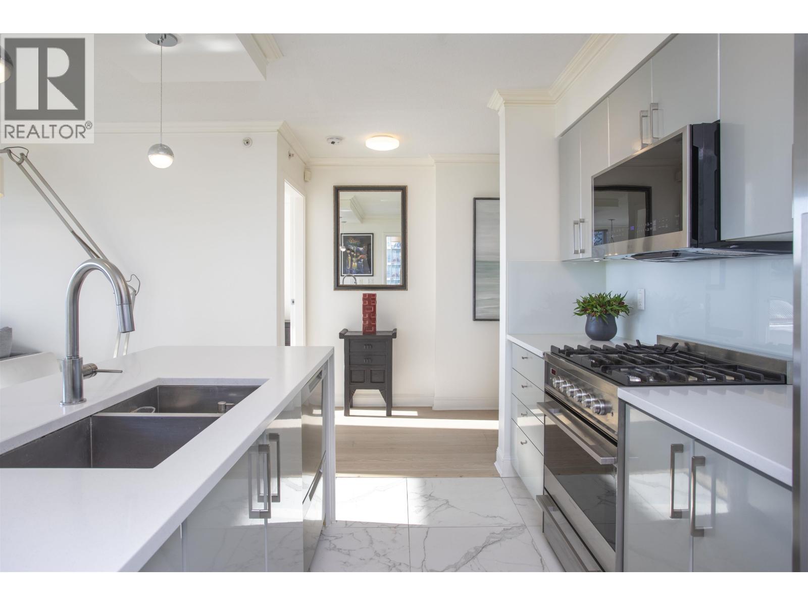 302 1438 Richards Street, Vancouver, British Columbia  V6Z 3B8 - Photo 11 - R3096323