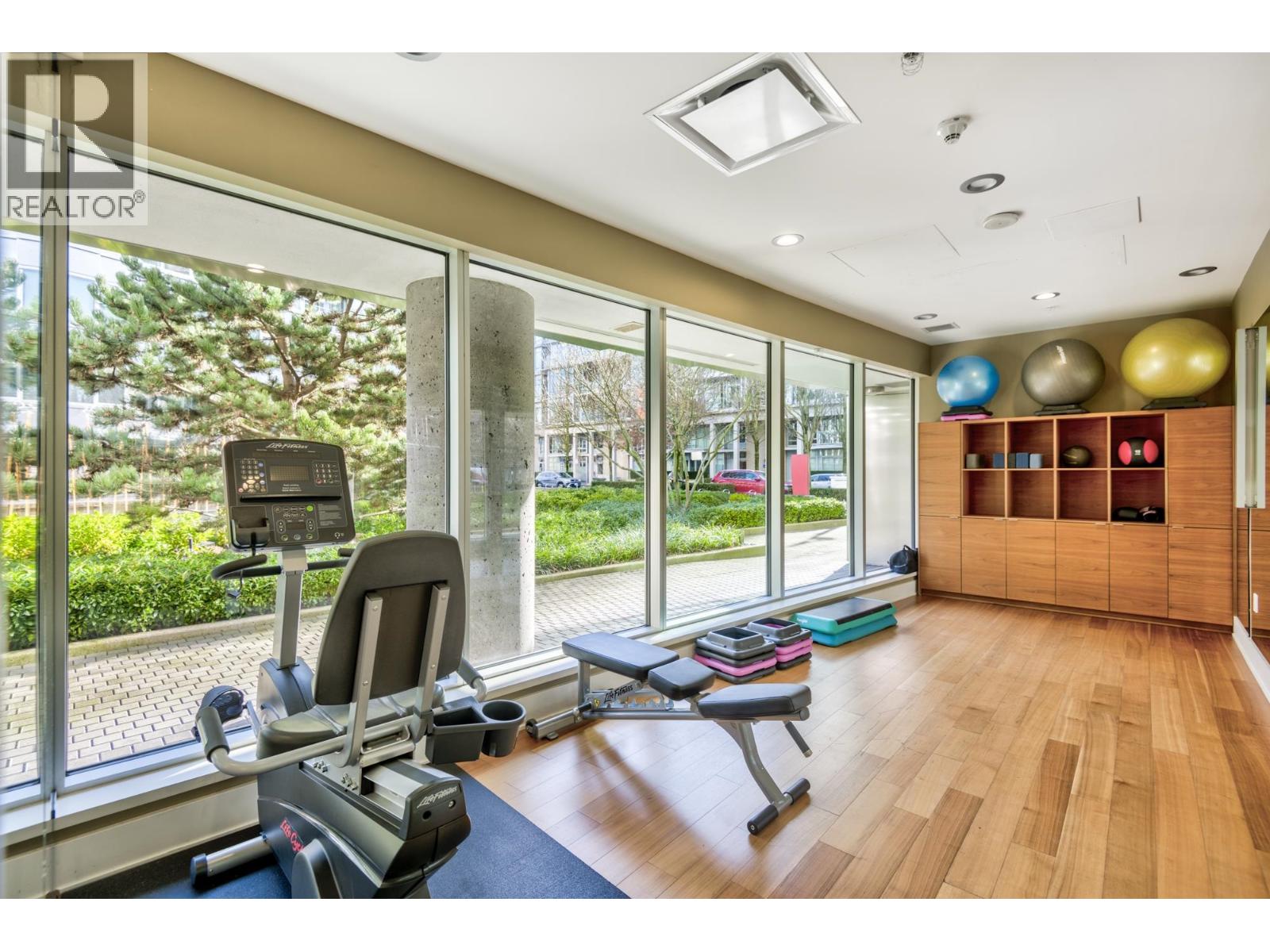 504 181 Athletes Way, Vancouver, British Columbia  V5Y 0E5 - Photo 38 - R3096357