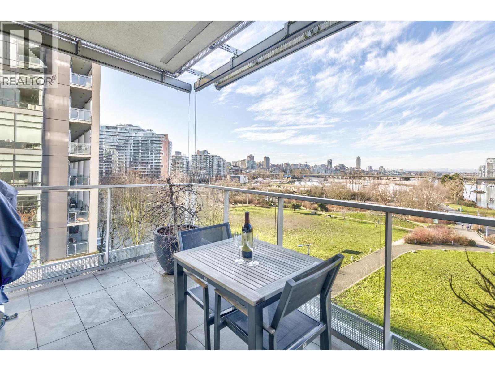 504 181 Athletes Way, Vancouver, British Columbia  V5Y 0E5 - Photo 8 - R3096357