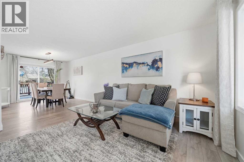 67 Lake Sylvan Close Se, Calgary, Alberta  T2J 3E5 - Photo 4 - A2289925